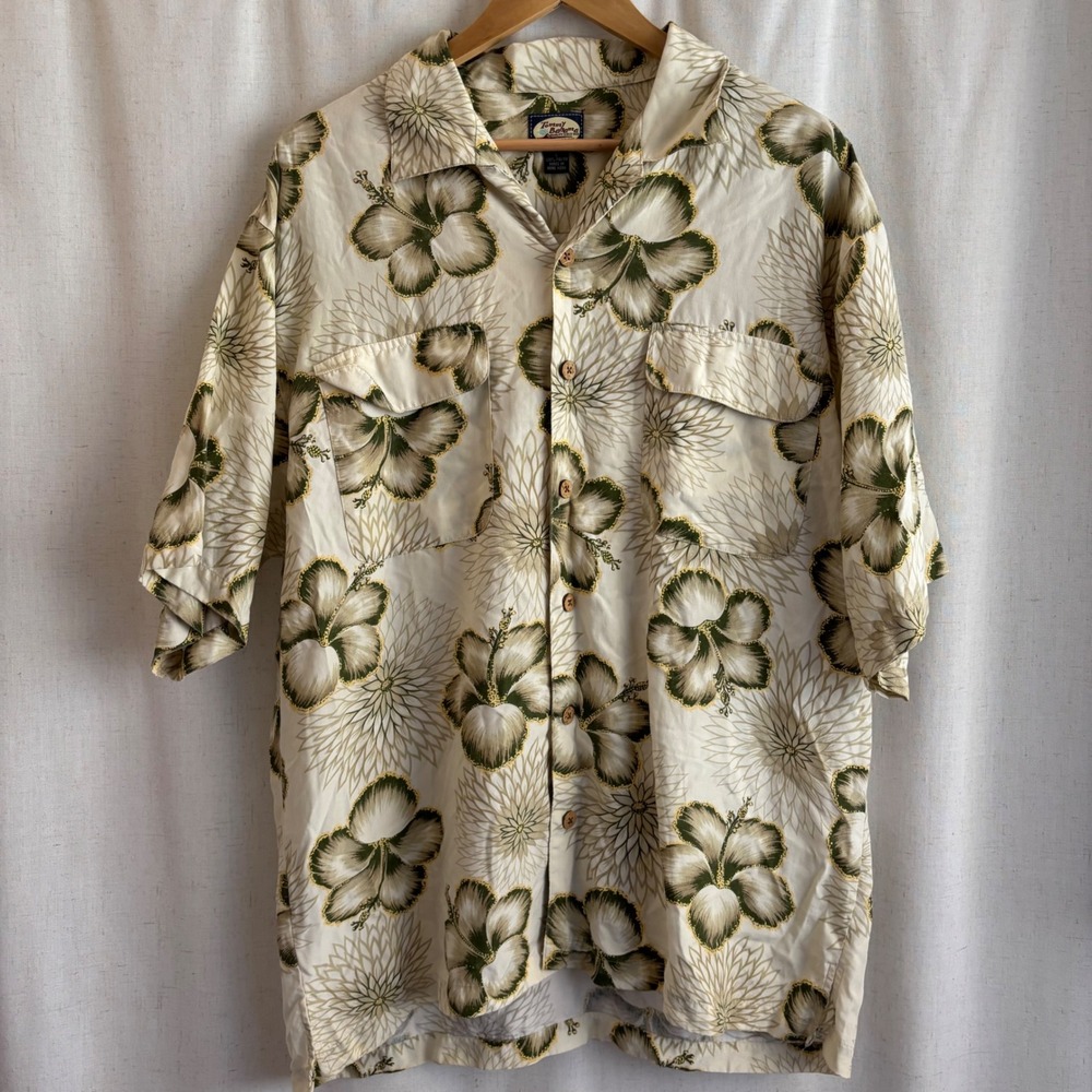 Tommy bahama cream green floral Hawaiian shirt size large tropical
